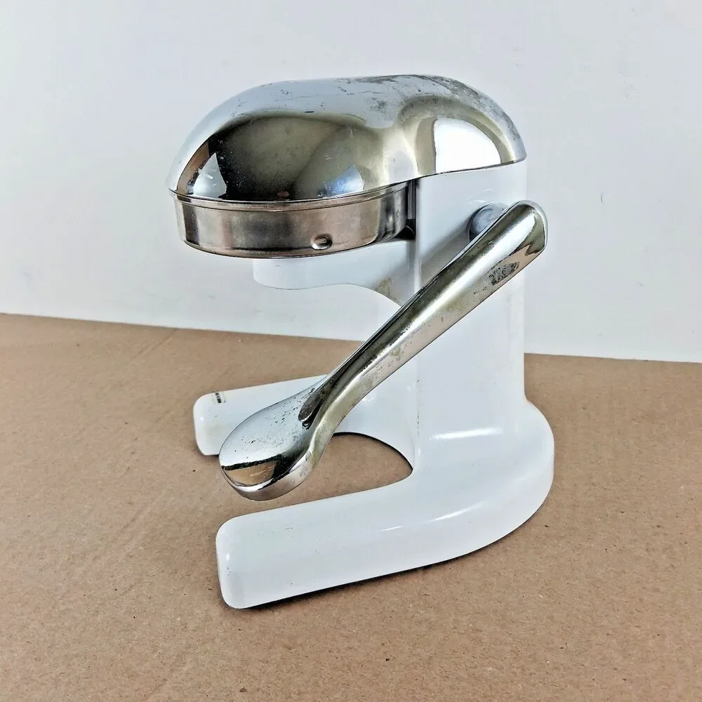 Countertop Ramcon Chrome & White Enamel Manual Citrus Juicer Vintage